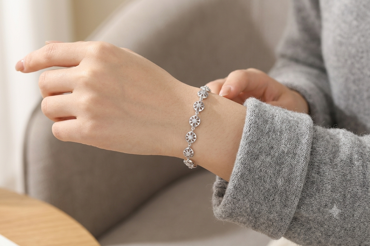 Silver Floral Link Bracelet