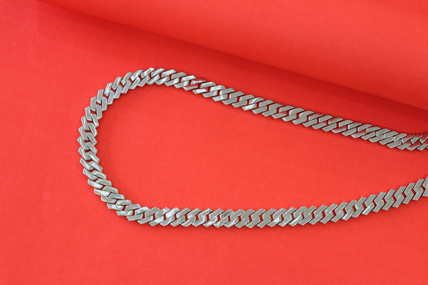 SILVER CHAIN