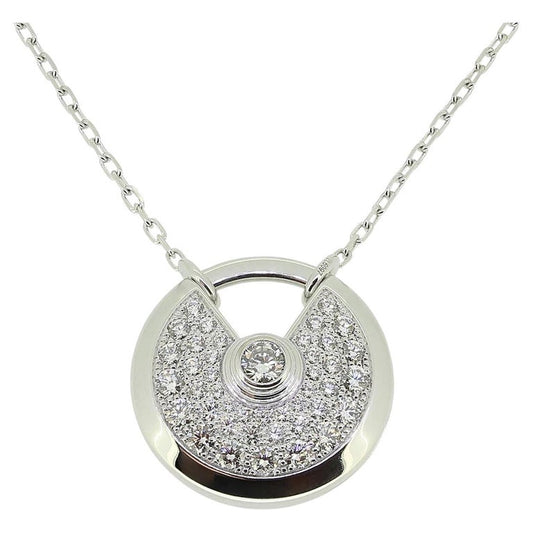 Silver chain with pendant