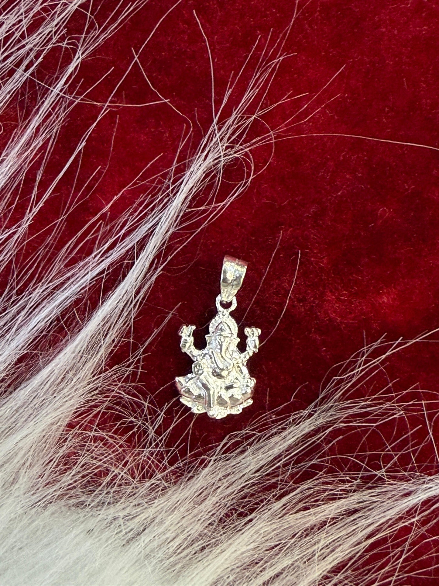 Ganpatiji Pendant for Men & Women | Lord Ganesha Locket | Spiritual Religious Jewellery for Daily Wear & Gift