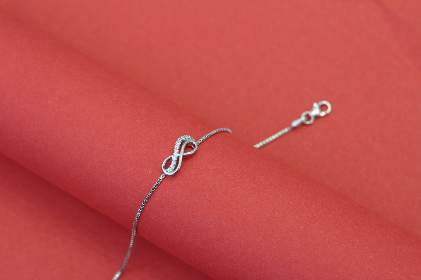 Aavikazevar Minimal Silver infinity Bracelet with box chain