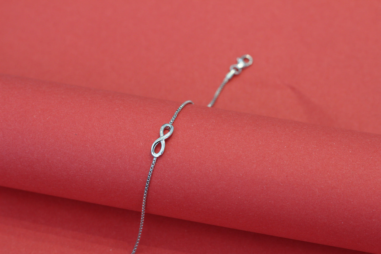 Aavikazevar Minimal Silver infinity Bracelet with box chain