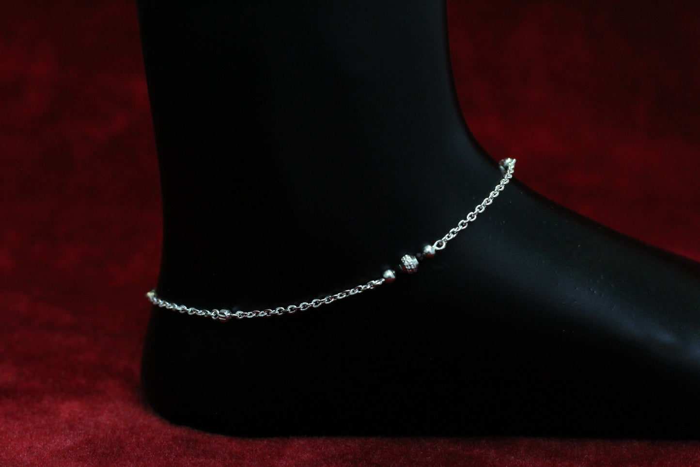 925 Sterling Silver Simple Box Chain Anklet with black Bead Accents for Women & Girls – Lightweight Daily Wear Payal