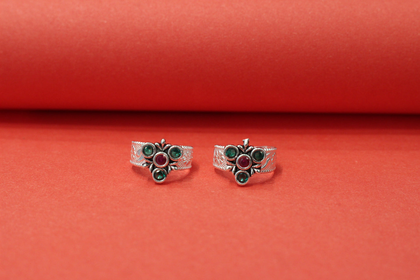 Silver Adjustable Toe Rings for Women | Floral Design with Multicolor Stones | Oxidized Silver Bichiya | Traditional & Daily Wear (Pair)