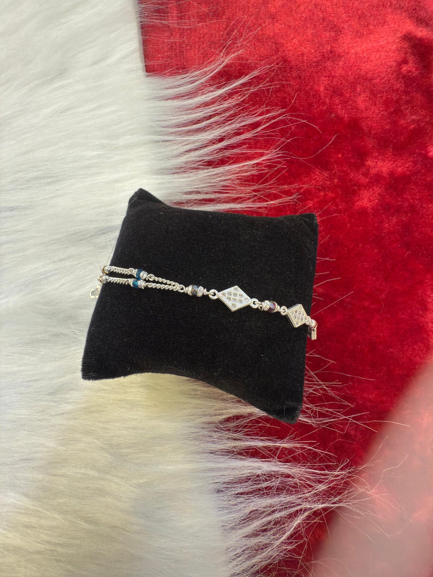 Aavikazevar Minimal Silver Bracelet | Timeless Silver bracelet for Everyday Elegance