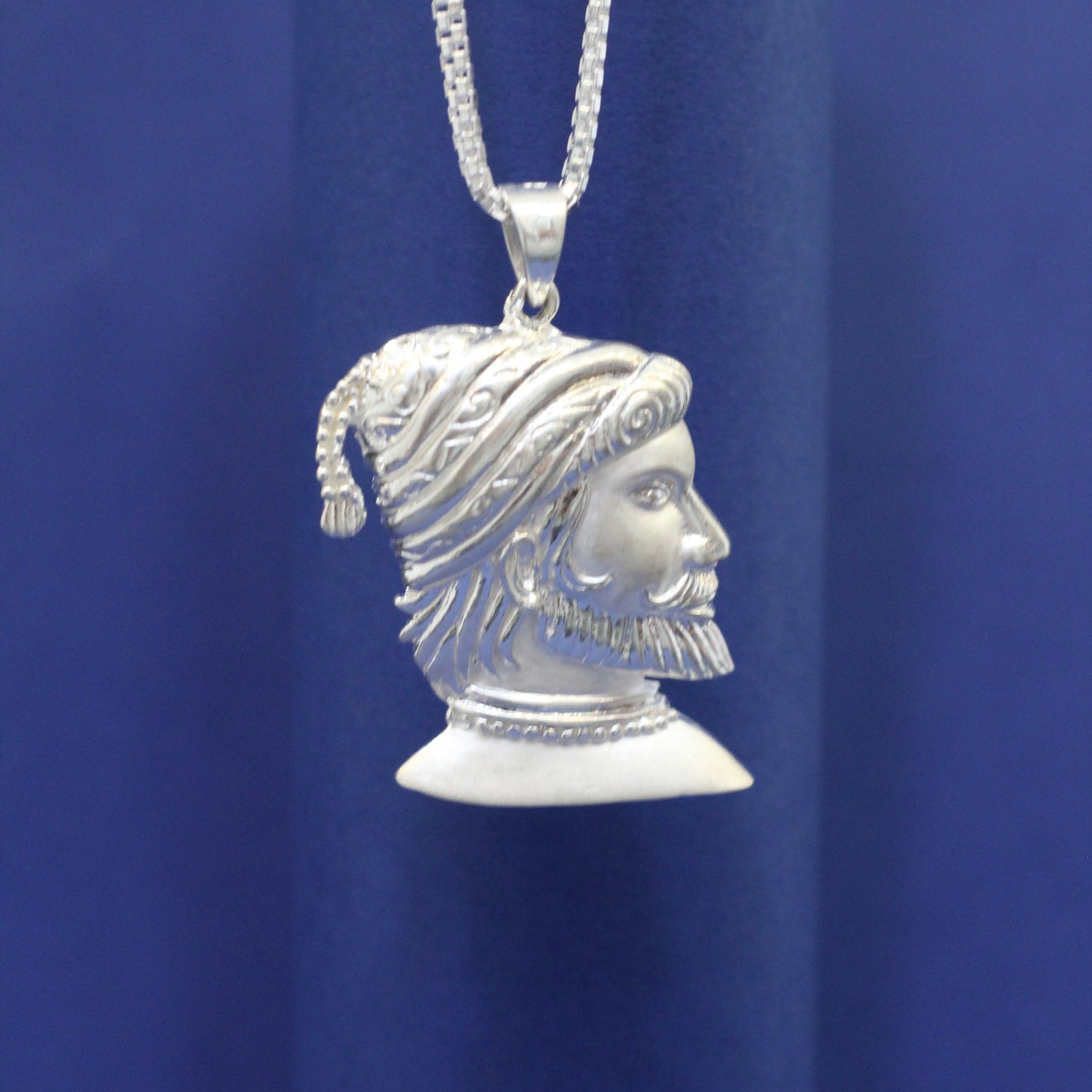 Silver Pendants for Men & Women wit Silver Necklace for Girls
