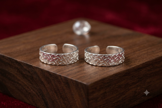 925 Sterling Silver Geometric Textured Band Toe Rings (Pair) – Adjustable Bichhiya
