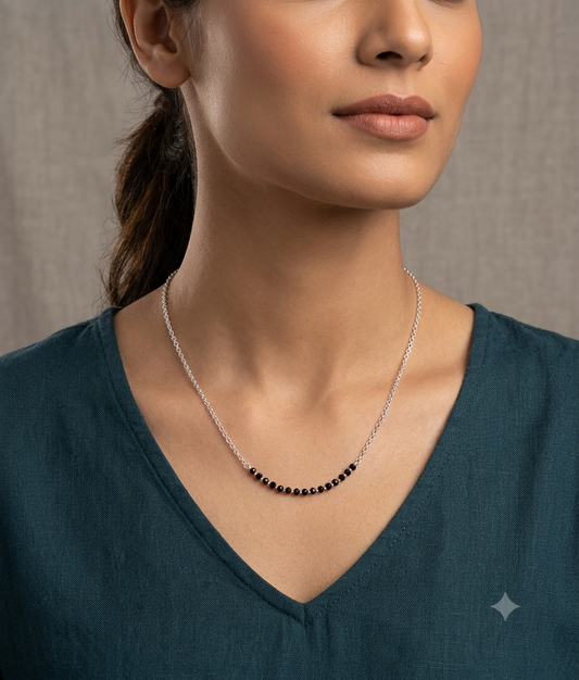 Press Chain Delicate Arc Black Bead 925 Silver Mangalsutra