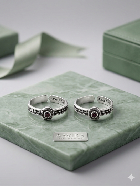 Silver Adjustable Toe Rings for Women | red Stones | Oxidized Silver Bichiya | Traditional & Daily Wear (Pair)
