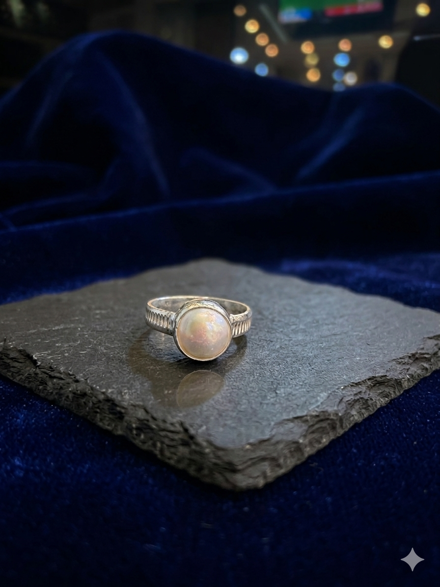 Silver pearl unisex Ring
