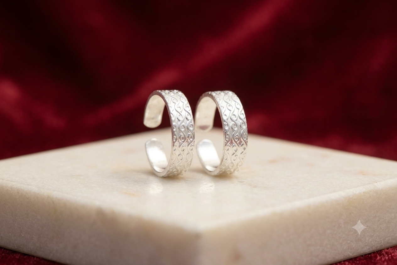Traditional 925 Silver Filigree Swirl Pattern Adjustable Toe Ring Pair (Bichhiya)