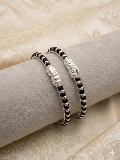 Born baby Silver bangle pair in blackbeeds