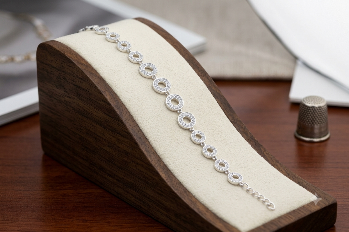 Silver Halo Circle Link Bracelet – Sparkle CZ Eternity Disc Chain Bracelet for Women