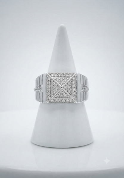 Men’s Geometric Pyramid Diamond Signet Ring in 925 Silver