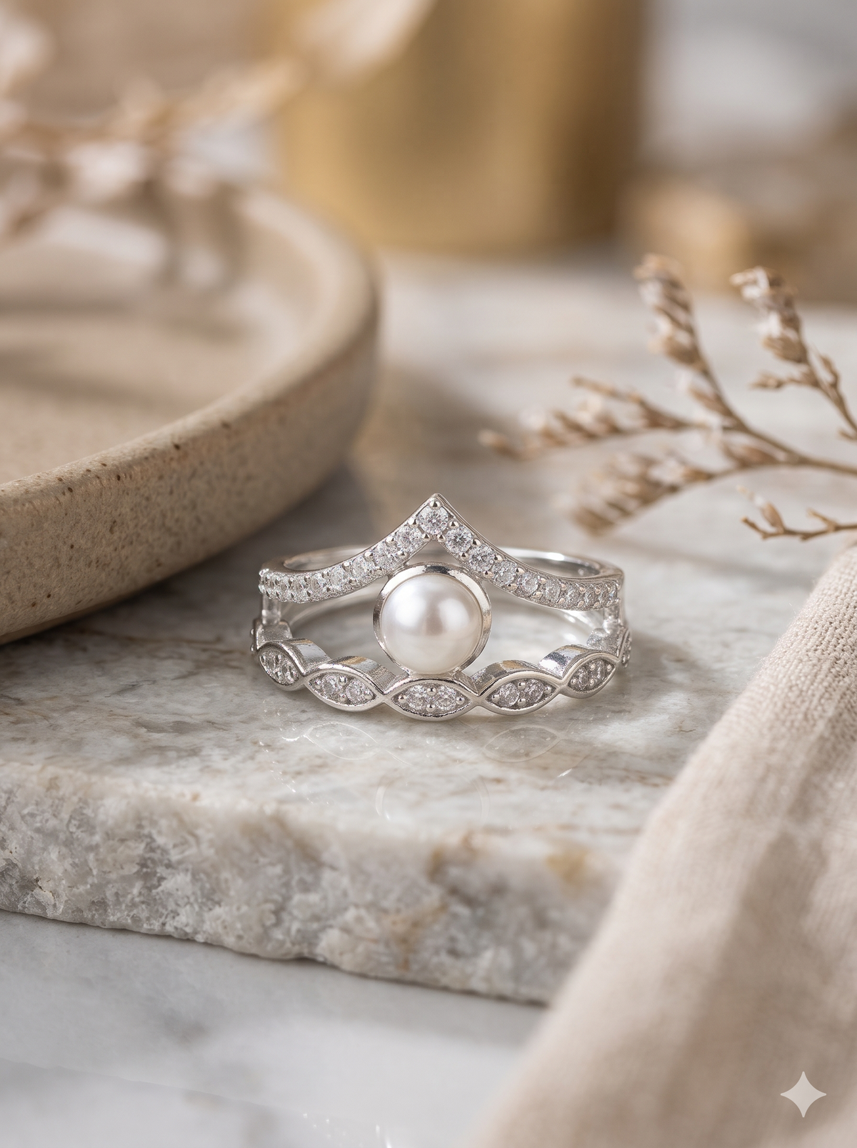 The Tiara Pearl Ring: 925 Silver Crown Band with Freshwater Pearl