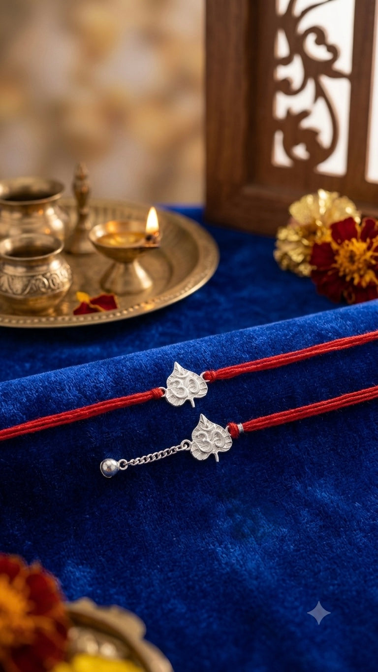Silver Aum Bhaiya Bhabhi Rakhi Set