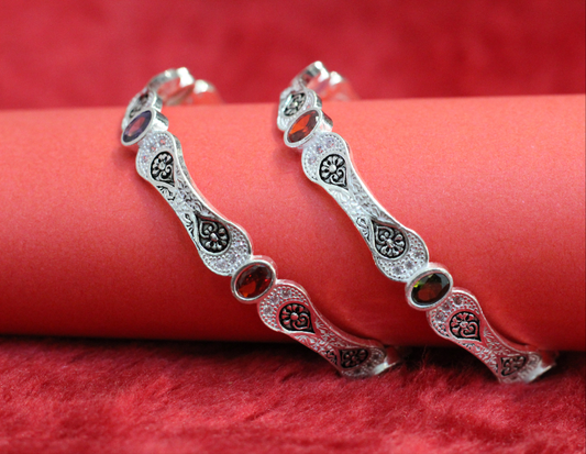 Silver bengles
