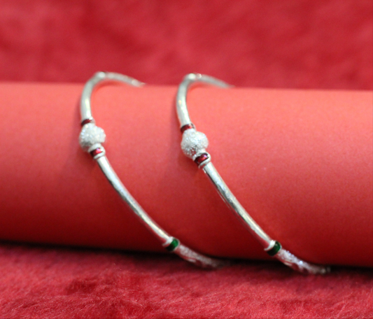 Silver bengles