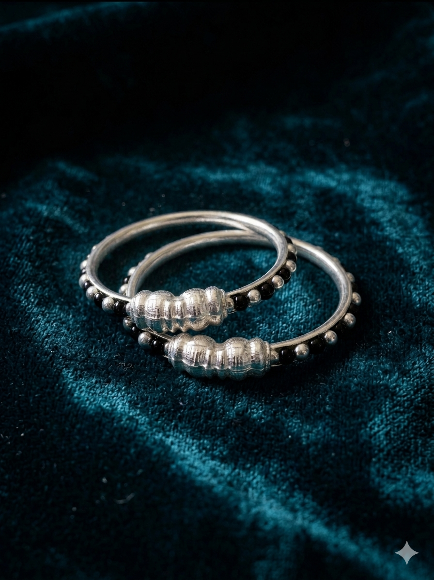 Born baby Silver bangle pair in blackbeeds