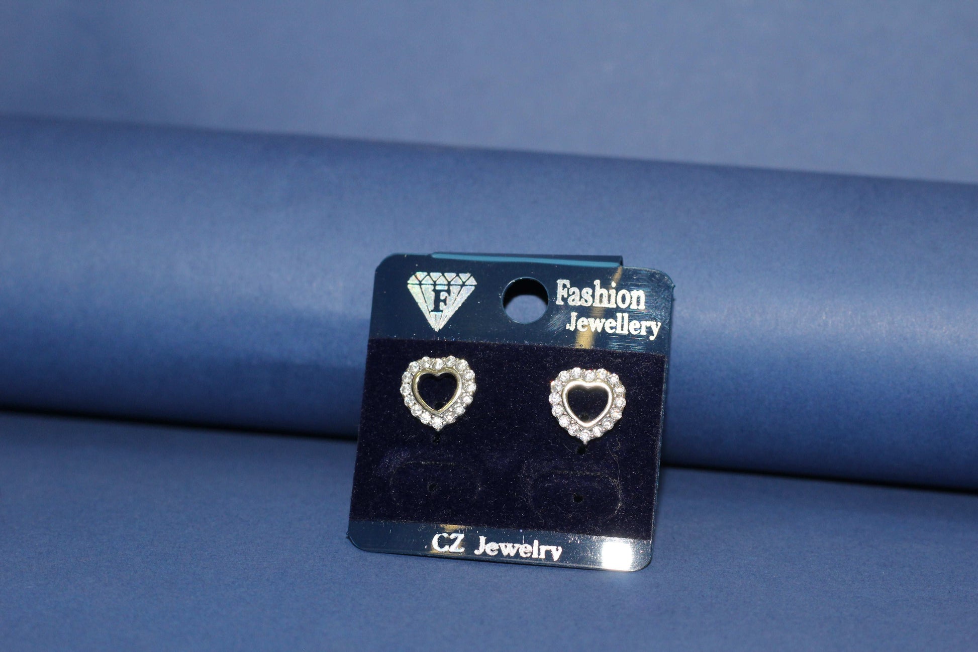 Sparkling Heart-Shaped Italian 925 Silver Tops Earrings