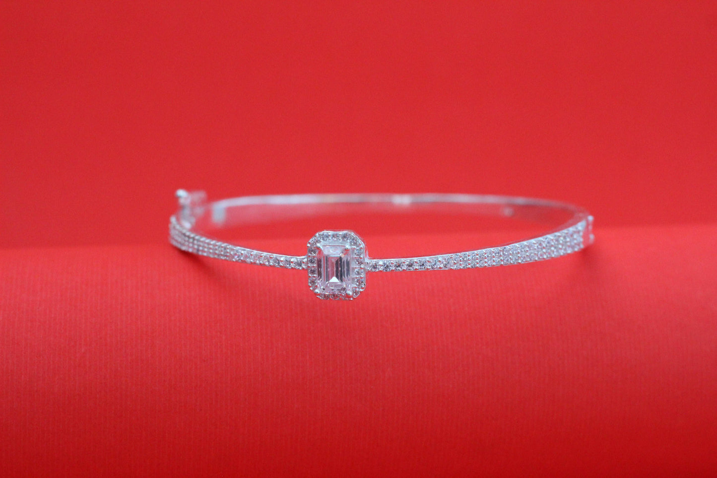 Silver kada