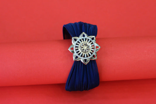 SILVER HAND BELT