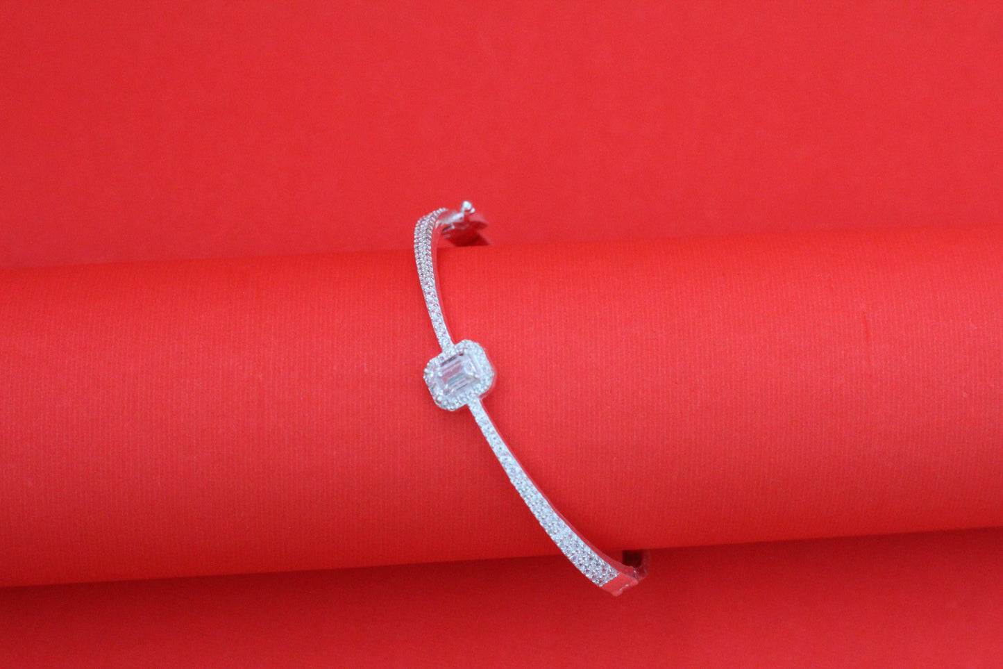 Silver kada