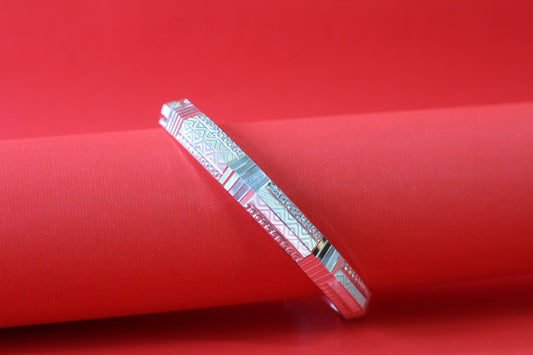 Elegant Textured Punjabi Kada in Pure Silver