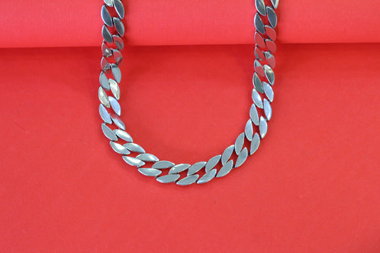 SILVER CHAIN