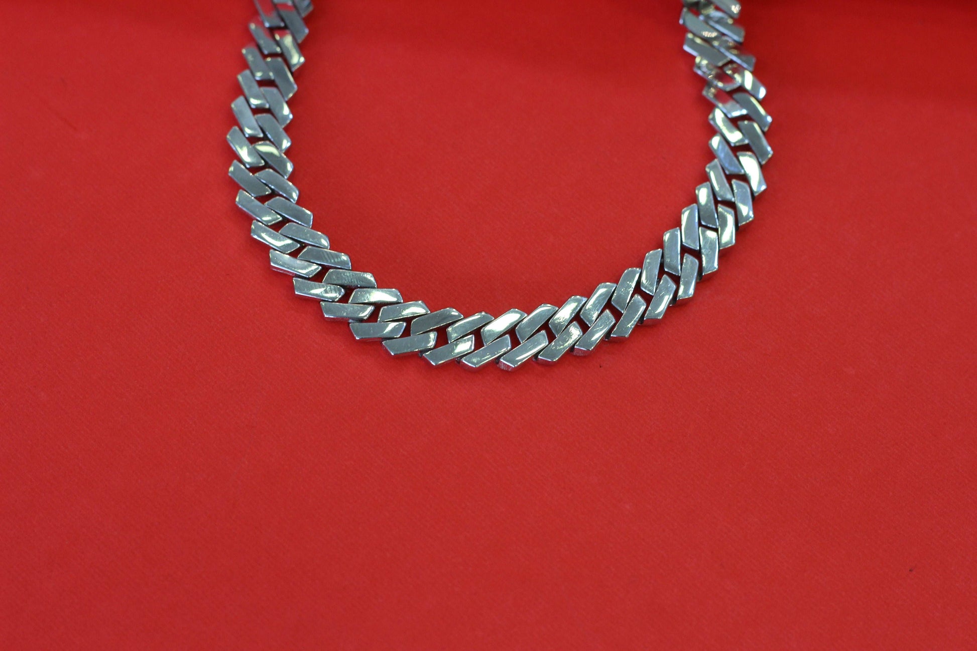 SILVER CHAIN