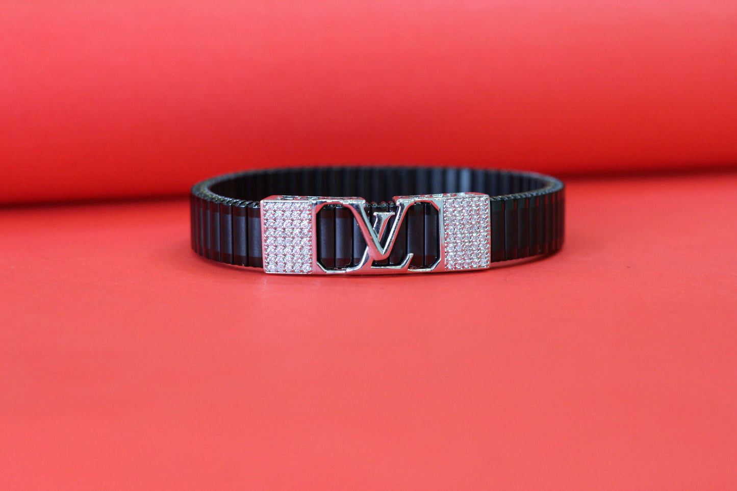 Stylish Rolex-Style Belt with Silver " louis vuitton "Charm – Men's Fashion Accessory