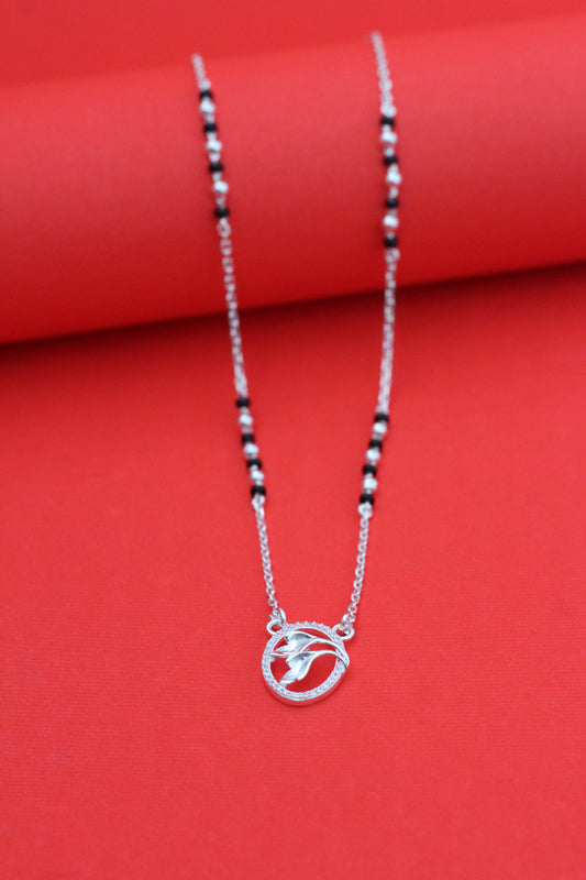 silver short mangalsutra
