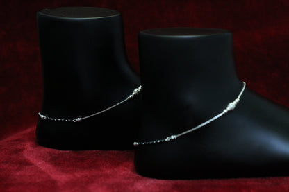 925 Sterling Silver Simple Box Chain Anklet with silver Bead Accents for Women & Girls – Lightweight Daily Wear Payal