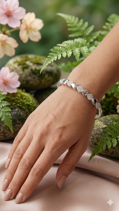Charming Heart-Link Silver Kada 💖