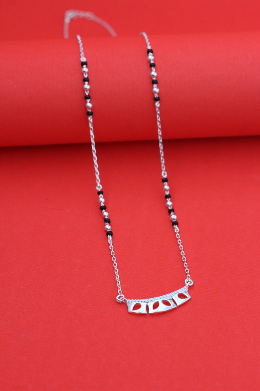 silver short mangalsutra