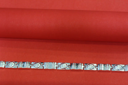 Men’s Om Symbol Silver-Tone Link Bracelet – Spiritual Elegance Desig