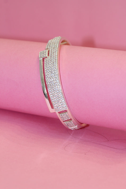 Silver kada