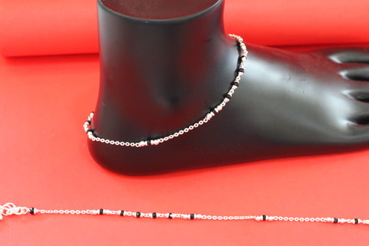 Stylish Silver Chain Anklet with Black Beads – Everyday Wear Sterling Silver Payal