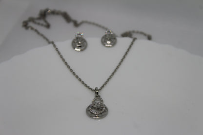 Silver chain with pendant and earrings