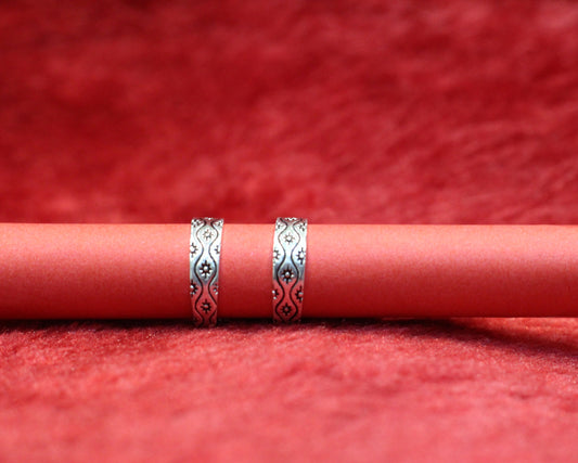 Silver toe ring