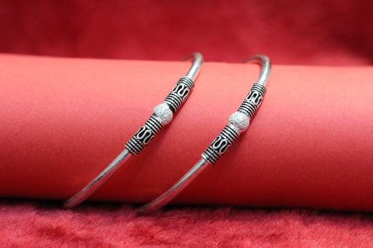 Silver bengles
