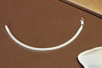 Men’s Silver Bracelet with Interlocked Scale Design | Classic Italian Style | Strong & Stylish