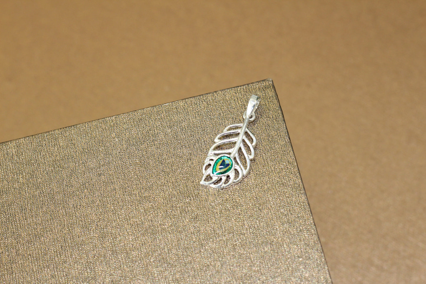 Krishna Pendant for Men & Women | Lord krishna Locket | Spiritual Religious Jewellery for Daily Wear & Gift