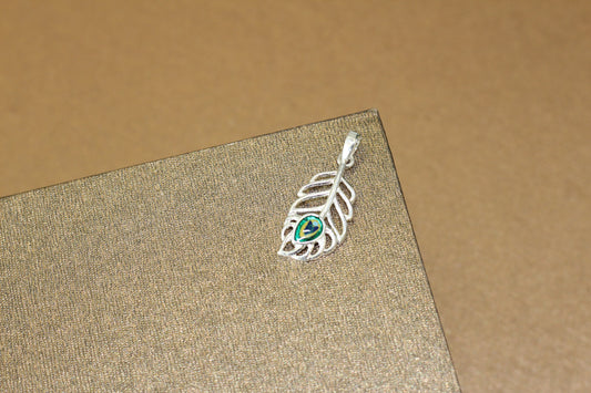 Krishna Pendant for Men & Women | Lord krishna Locket | Spiritual Religious Jewellery for Daily Wear & Gift