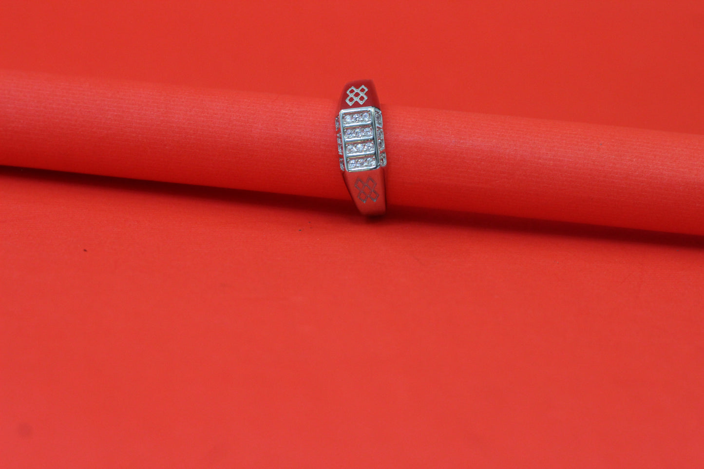 Luxury Italian Silver Men’s Ring – Bold Rectangular Design