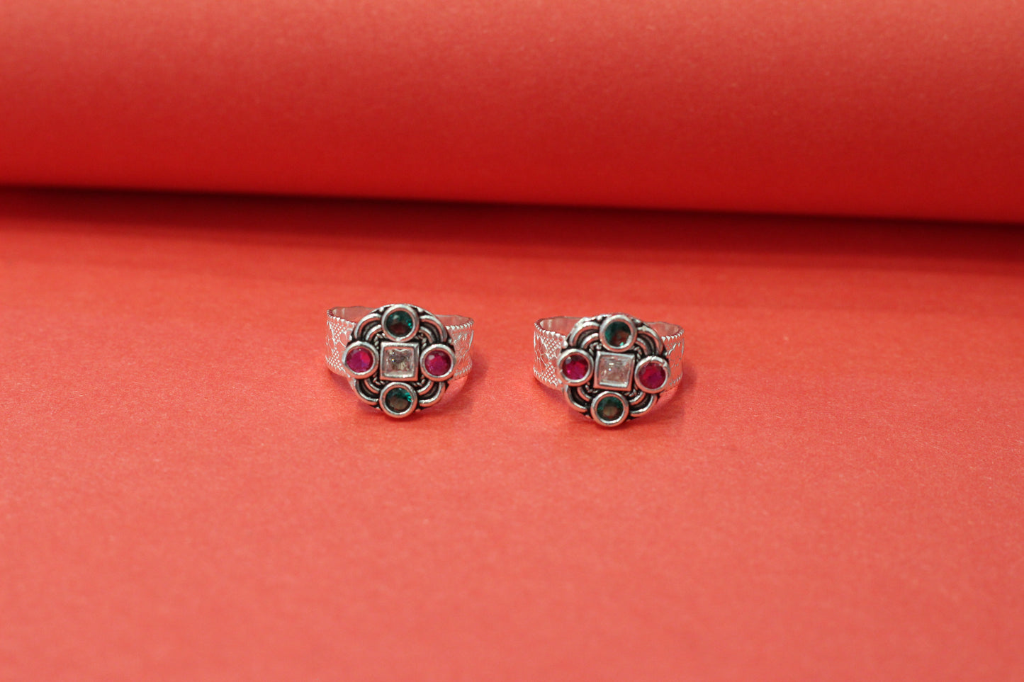 Silver Adjustable Toe Rings for Women | Floral Design with Multicolor Stones | Oxidized Silver Bichiya | Traditional & Daily Wear (Pair)