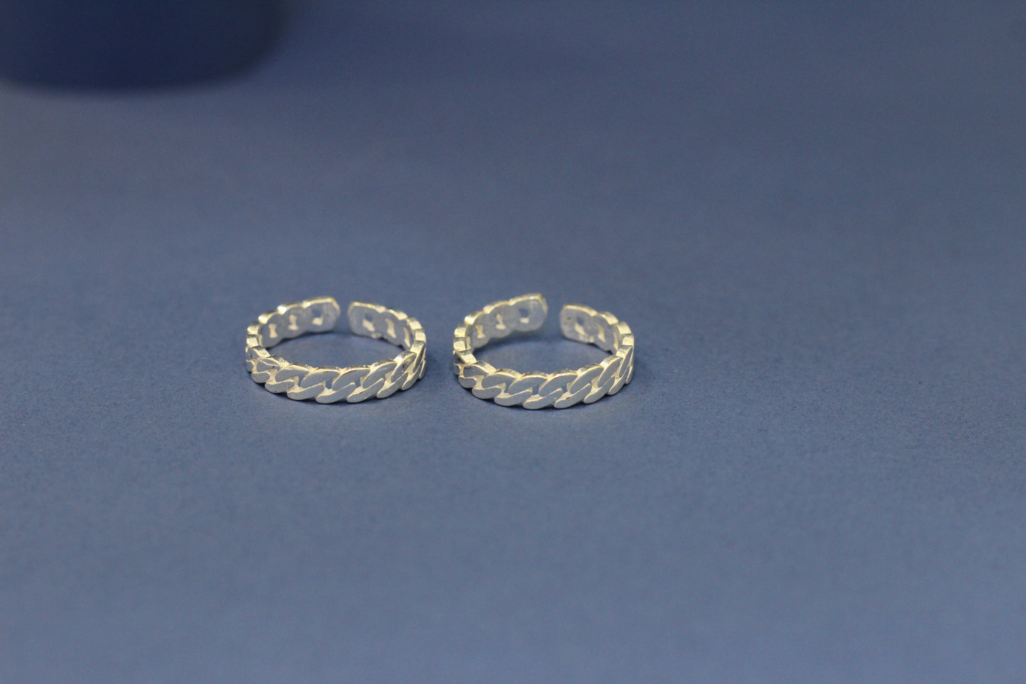Silver toe ring