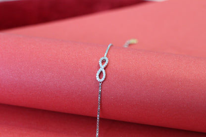 Aavikazevar Minimal Silver infinity Bracelet with box chain