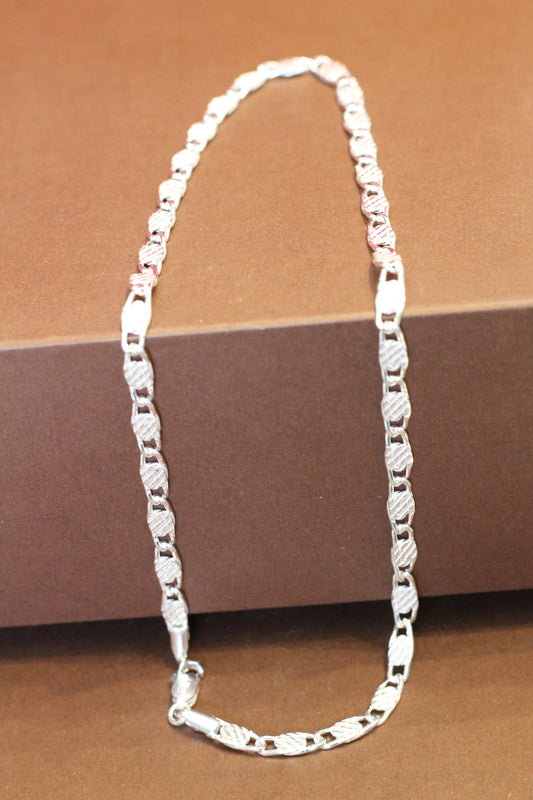 Silver thin navabi Chain – Premium Shine & Comfortable Fit