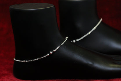 925 Sterling Silver Simple Box Chain Anklet with black Bead Accents for Women & Girls – Lightweight Daily Wear Payal
